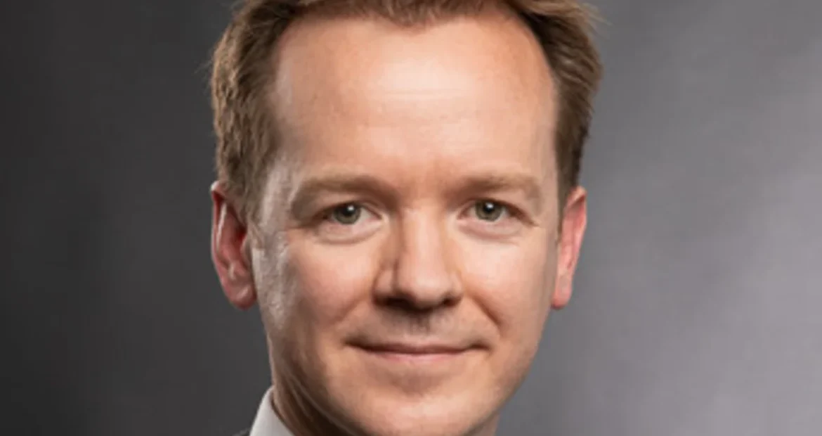 Granite moving onto broker software houses 1 Granite moving onto broker software houses